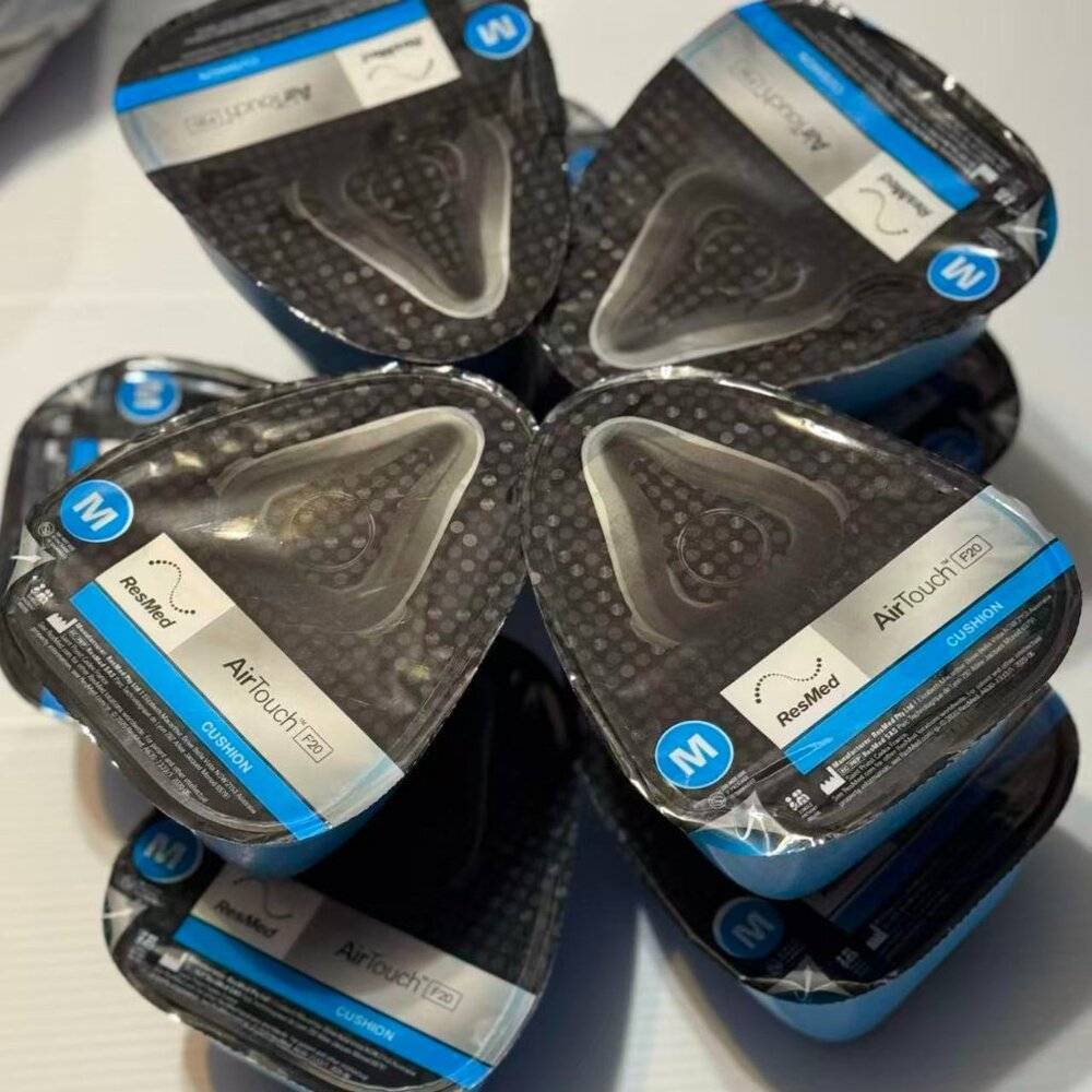 Lot of 9 AirTouch F20 Cushion 63029 - Medium - New Sealed